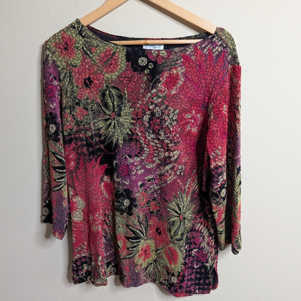 Coldwater Creek Textured Floral Top Womens Large Red Green 3/4 Sleeve Boho Artsy